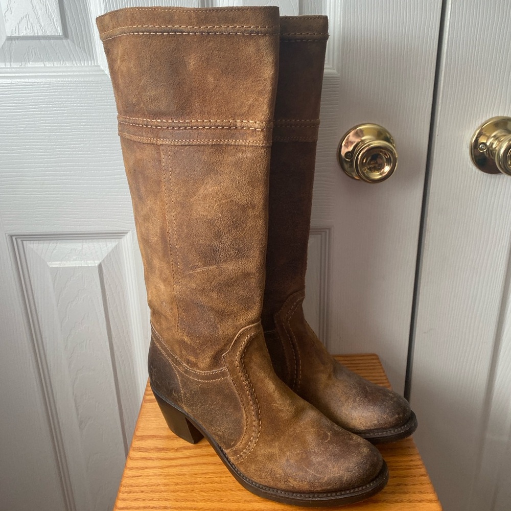 FRYE Jane Brown Distressed‎ Oiled Suede Tall Riding Equestrian Heeled Boots 7.5